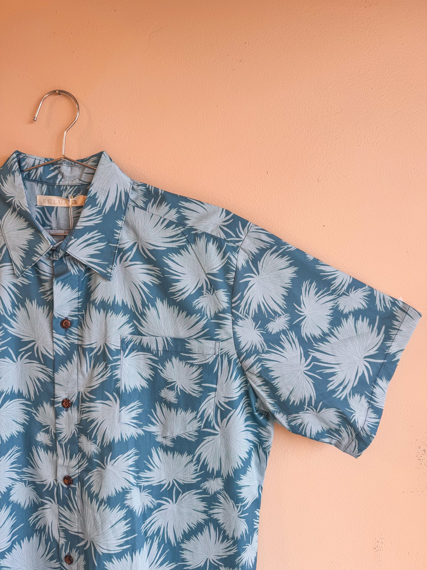 Aloha Shirt ʻĀhinahina