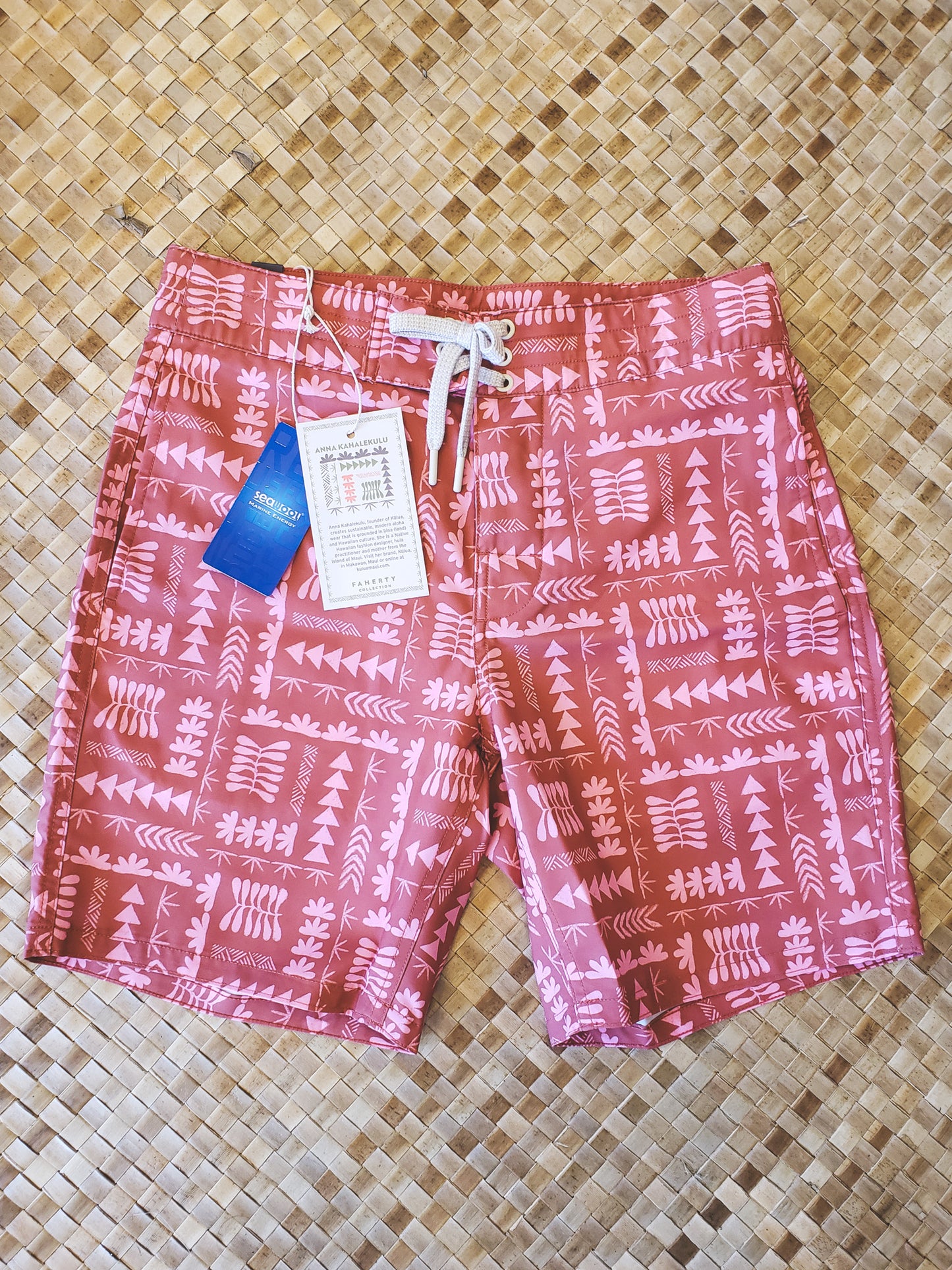 Anna Kahalekulu x Faherty Sunwashed Boardshort