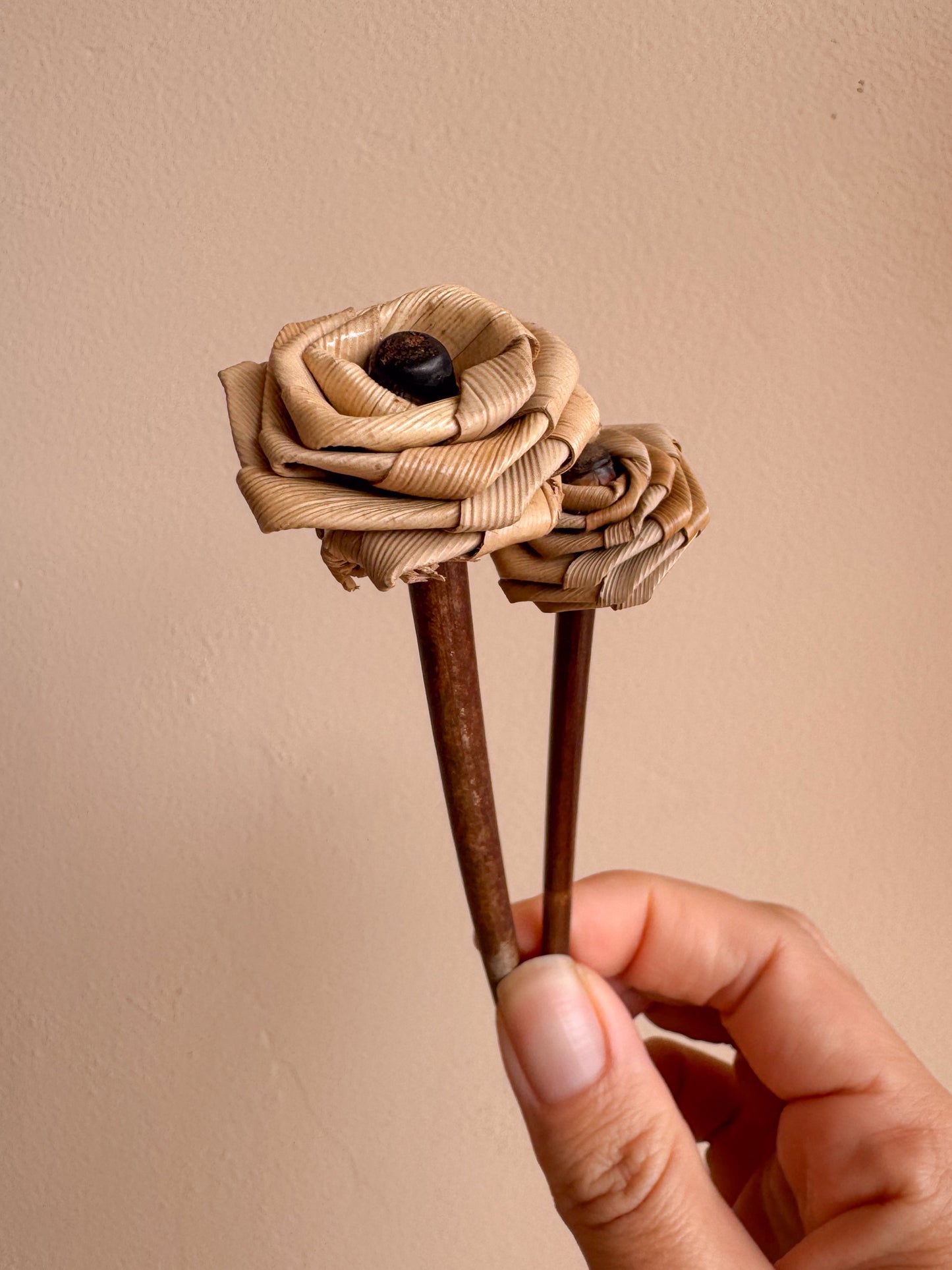 Lauhala Rose Hair Pick