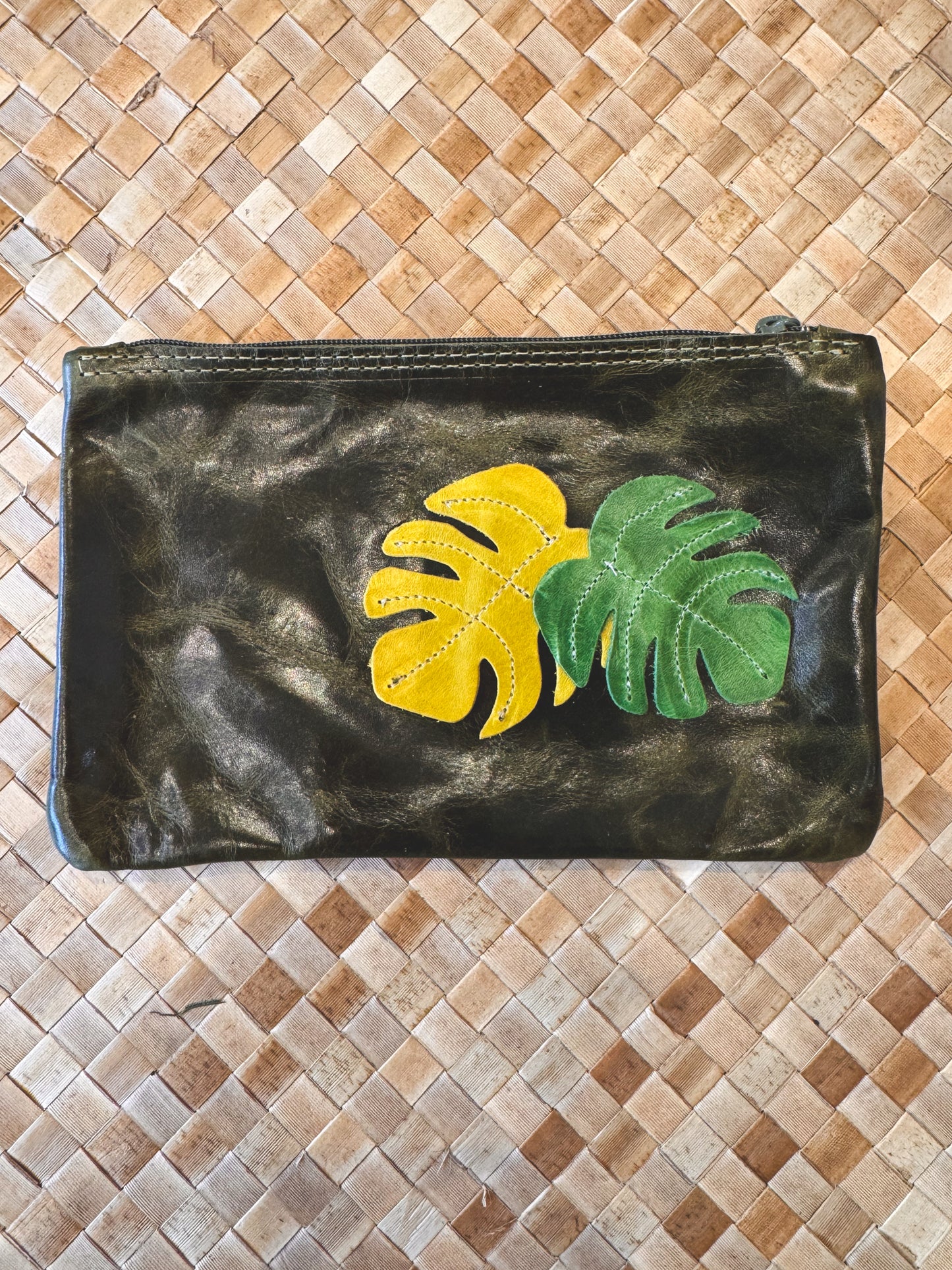 Leather Leʻaleʻa Zip Pouch