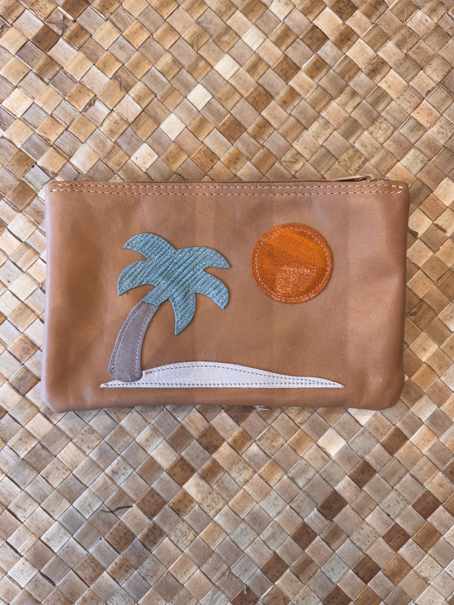 Leather Leʻaleʻa Zip Pouch