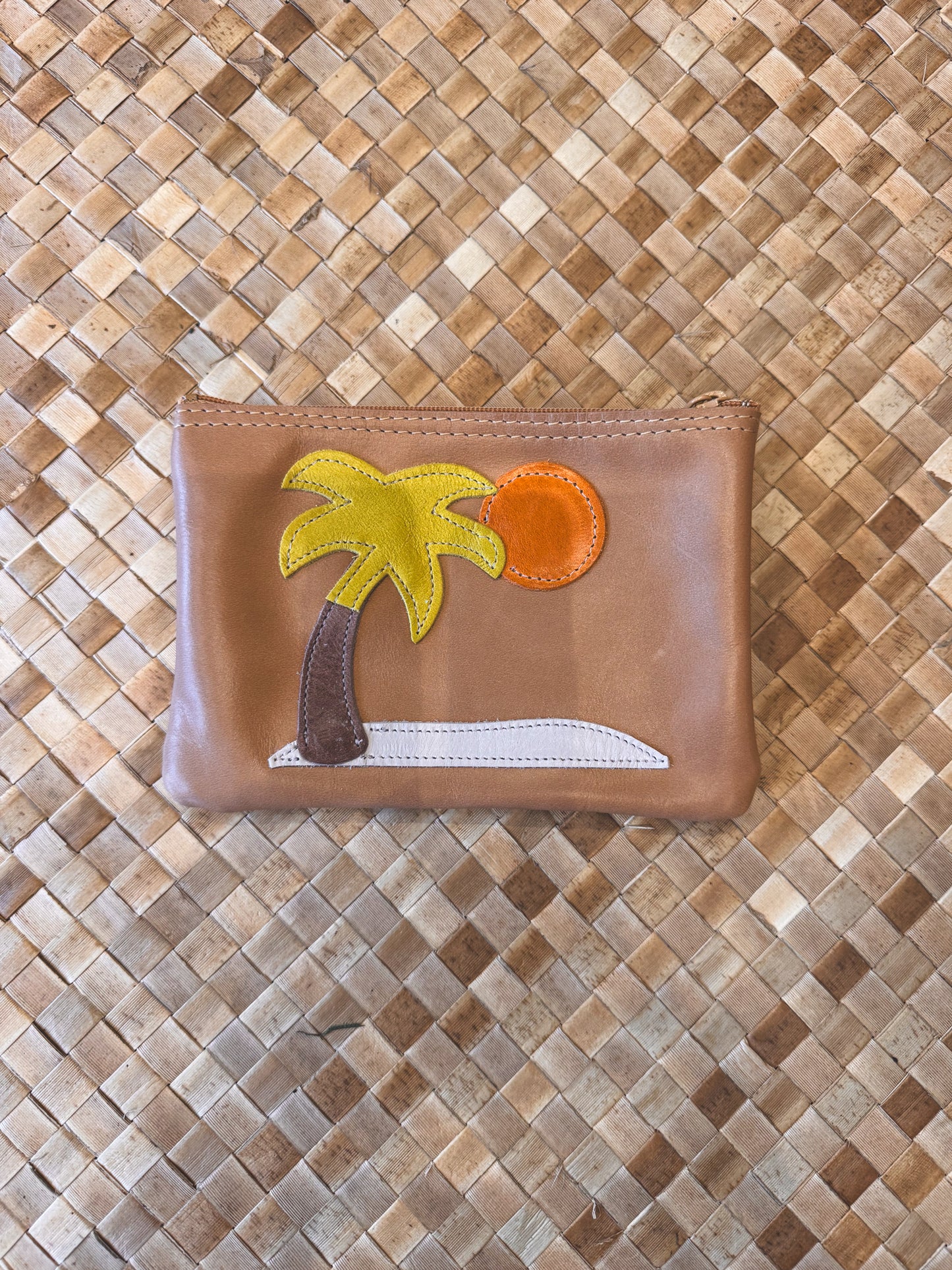 Leather Leʻaleʻa Zip Pouch